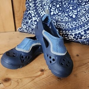 Toddlers size 10/11 Michah II slip on water shoes sandels Crocs